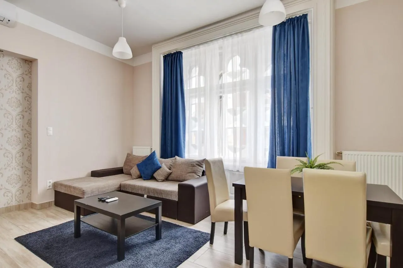 בודפשט Fashion Street Boutique Apartment 0*,